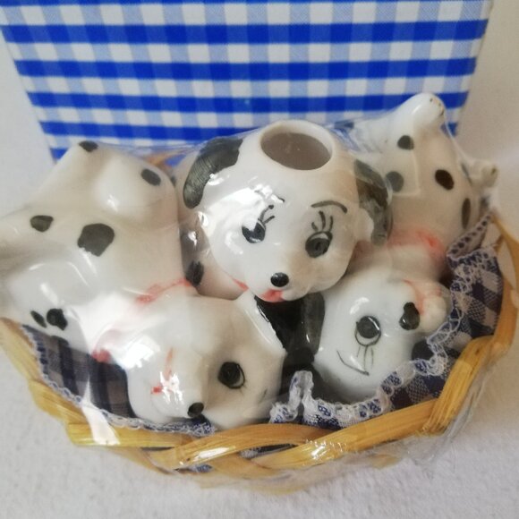 3 Dalmatian Dogs in a basket salt pepper and toothpick - Picture 3 of 5